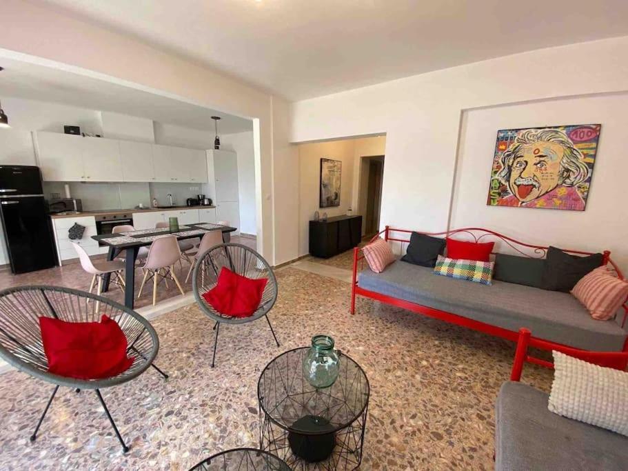 Apartment New! Flower Patio House 2 Bdr - Bbq - Wash Machine Lavrion